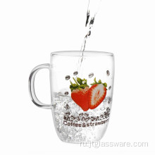 Стеклянная чашка для воды с принтом клубники